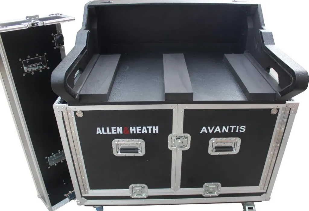 Allen-Health Avantis Hydraulic Flight case