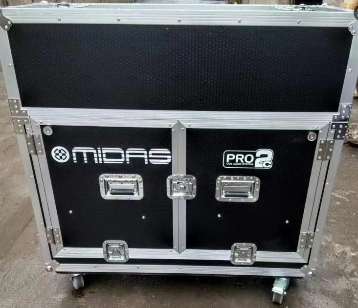 Midas PRO2C Hydraulic Flight case